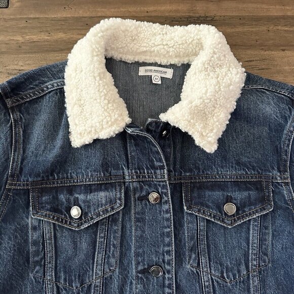 Good American Womens Trucker Blue Jacket Boyfriend Denim Sherpa Collar Size 0/1 - Picture 2 of 15